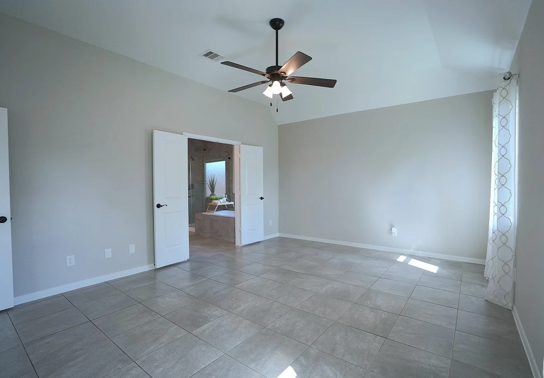 Photo of 704 Shadow Bend