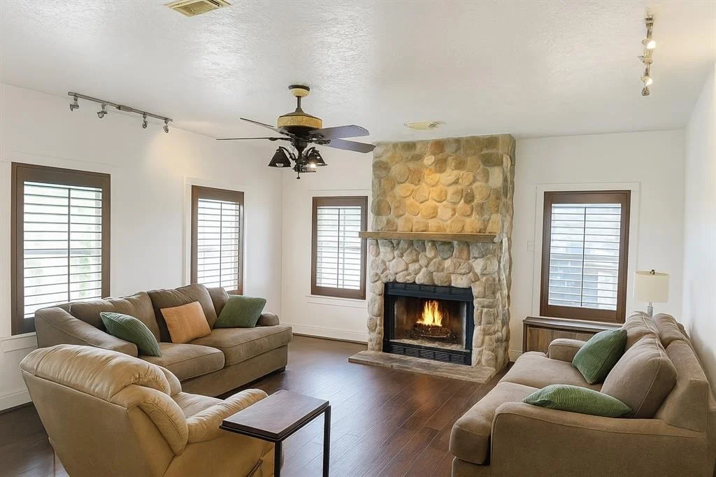 Photo of 10022 Oberrender Road
