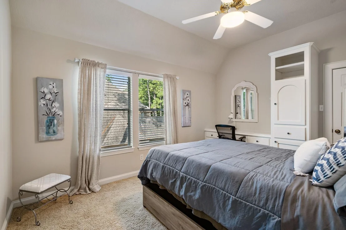 Photo of 162 N Taylor Point Drive