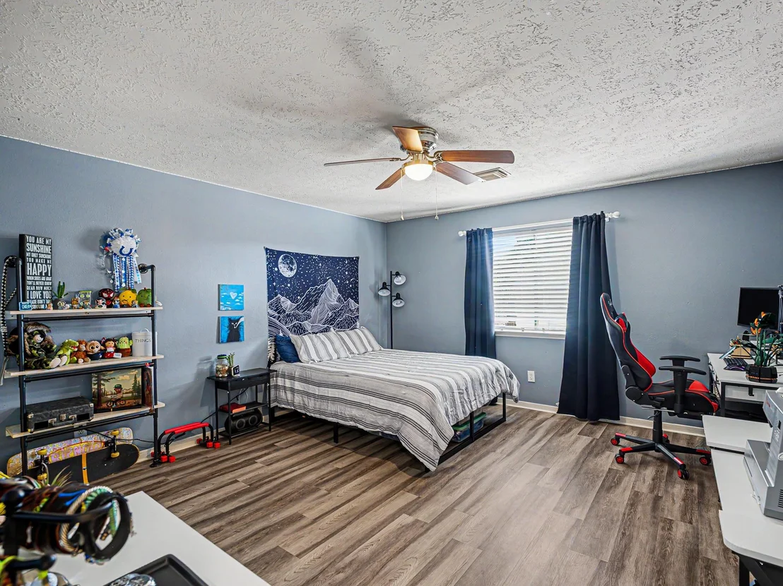 Photo of 23006 Heathercroft Drive