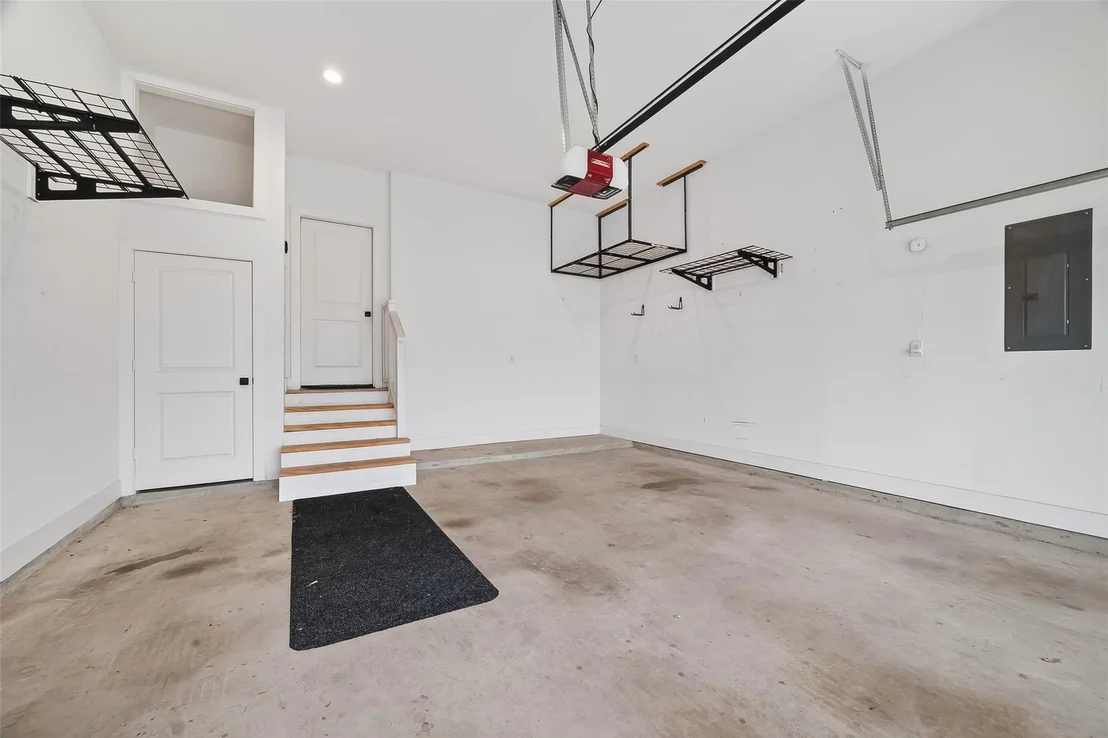 Photo of 3323 Cornell Street
