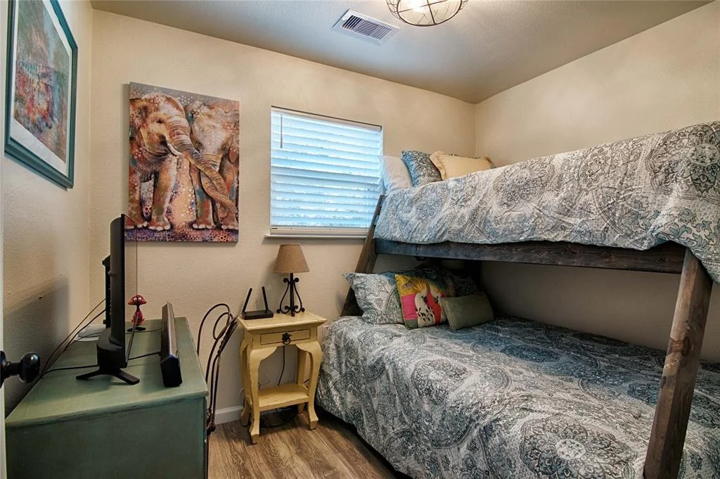 Photo of 700 Crooked Creek