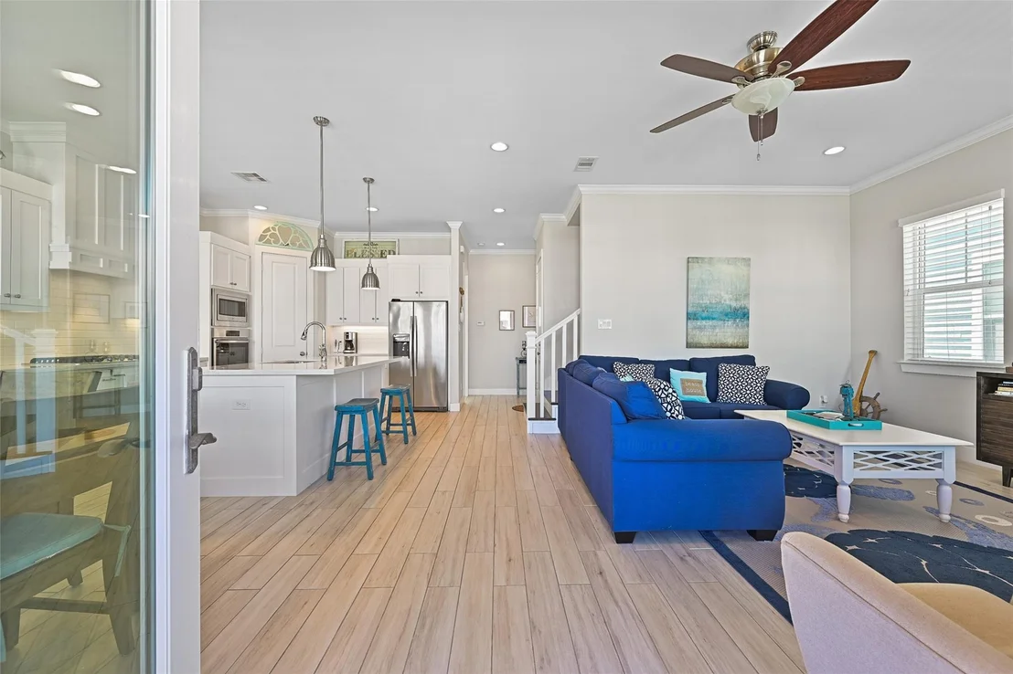 Photo of 3827 Neptune