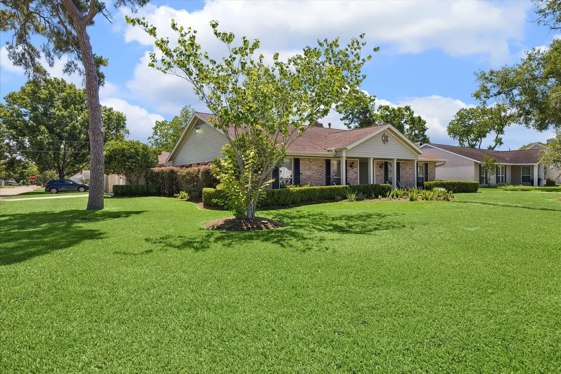 Photo of 2534 Anniston Drive