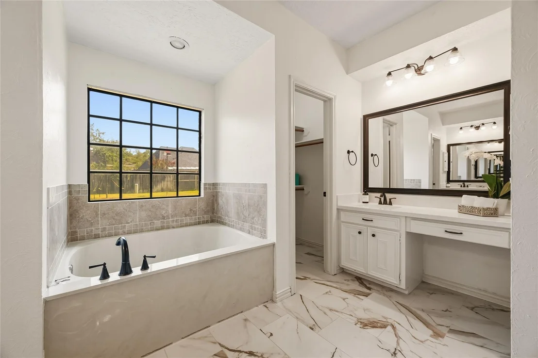 Photo of 706 Fernglade Drive