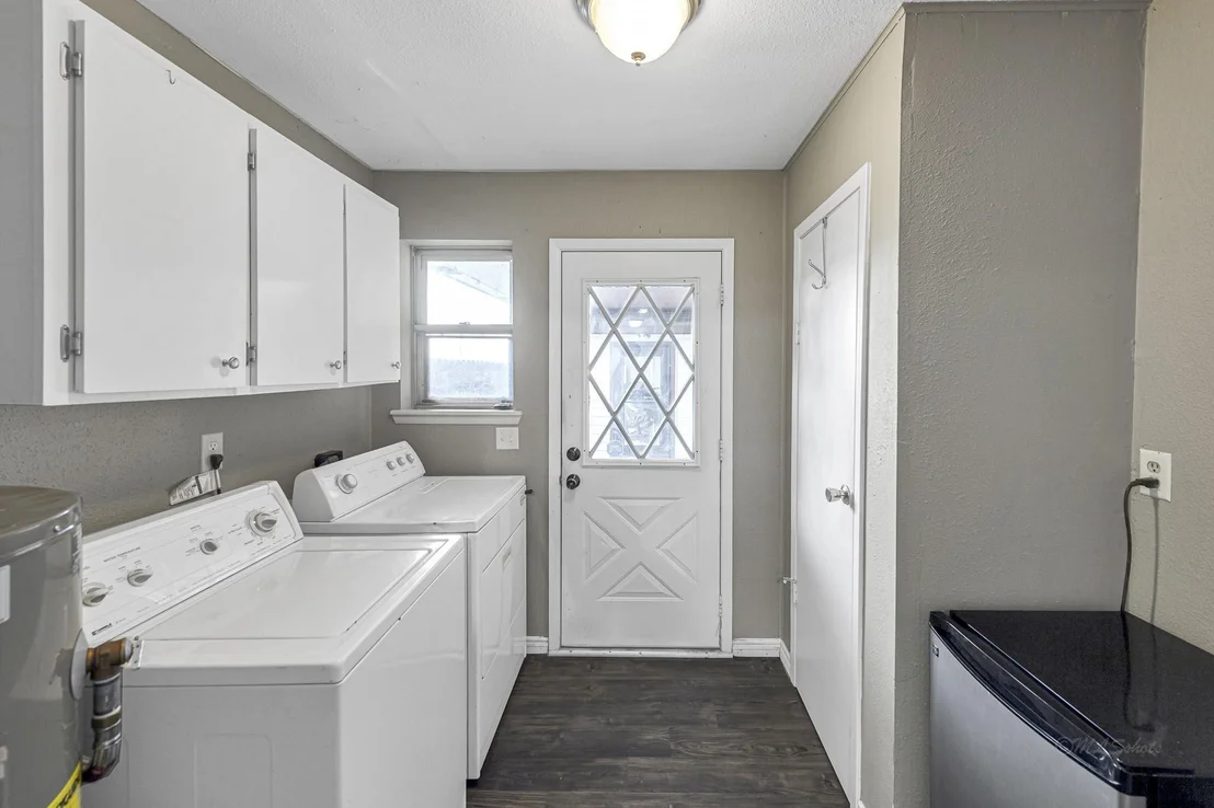 Photo of 1181 Schmidt Road