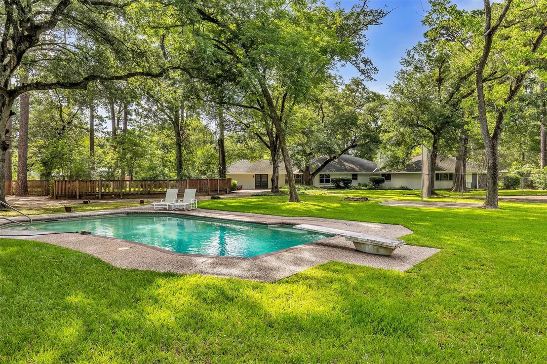 Photo of 11427 Glenora Drive