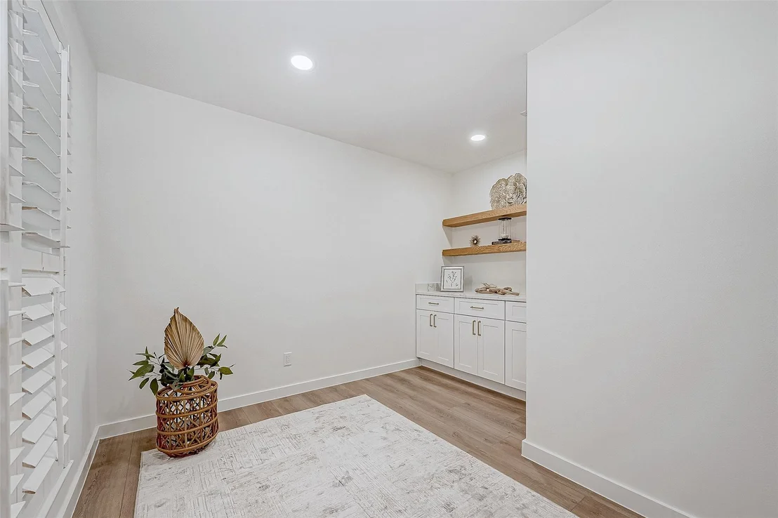Photo of 2607 Moss Hill Drive