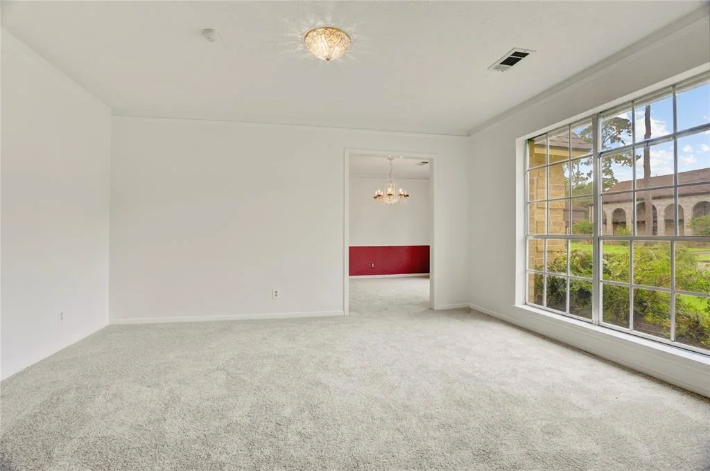 Photo of 719 Loire Lane