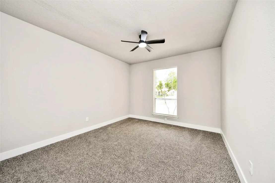 Photo of 22707 Fincastle Drive
