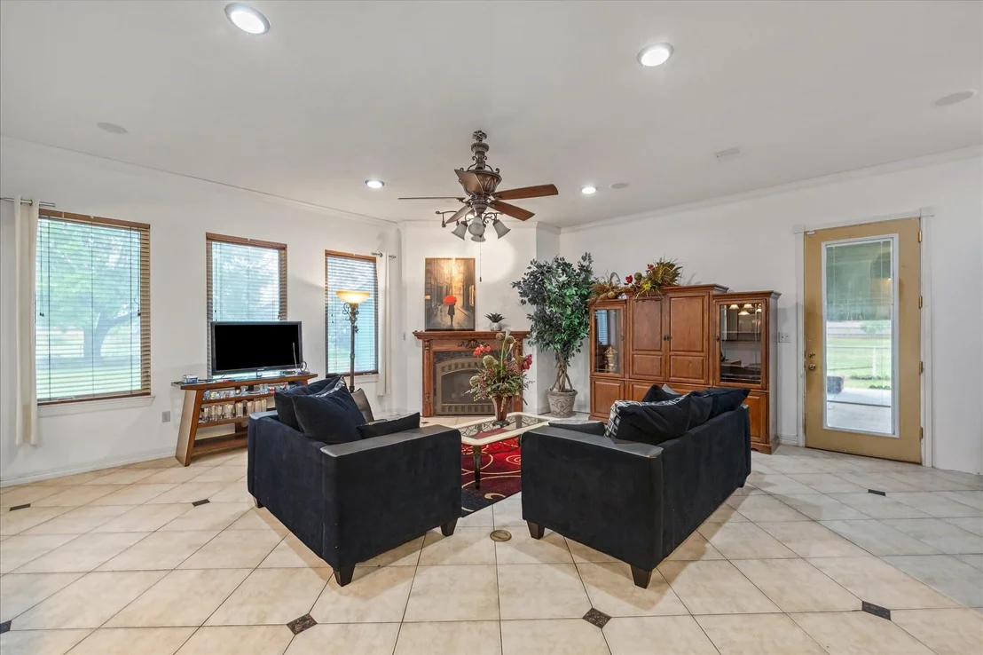 Photo of 803 Hennesey Drive