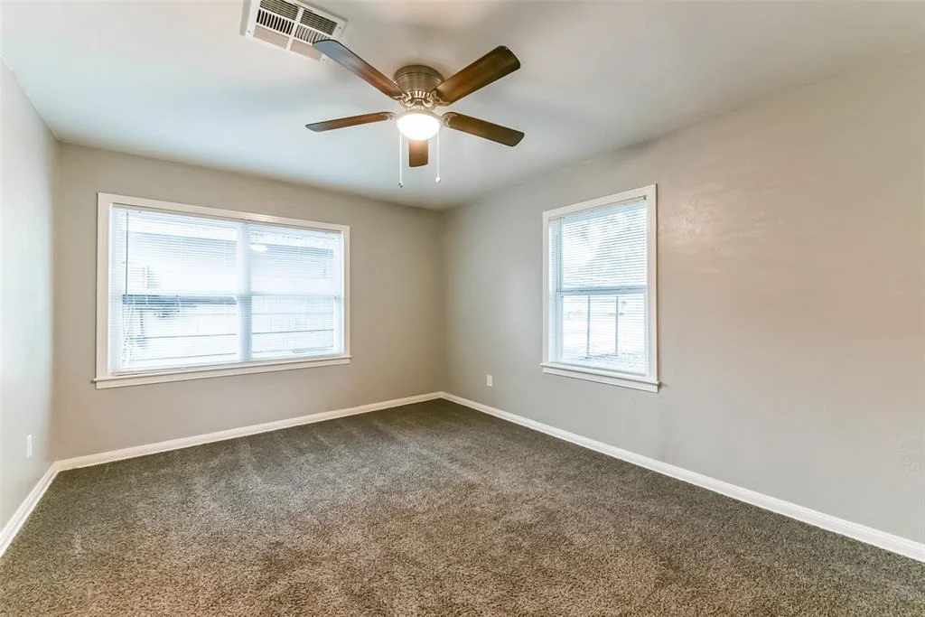 Photo of 1413 Lake Road