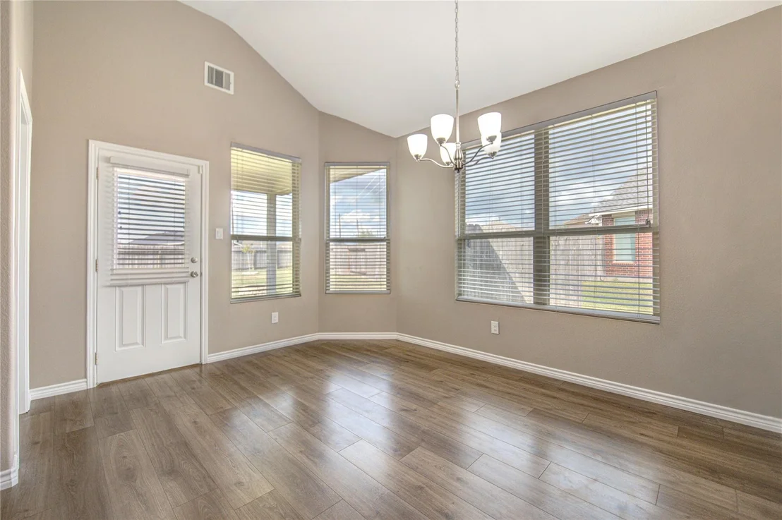 Photo of 5263 Lilac Hollow Lane