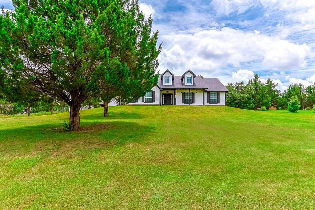 Photo of 130 Canary Lane