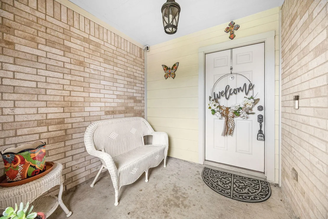 Photo of 6527 Harcourt Bridge Drive