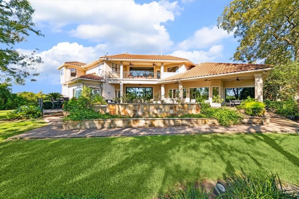 Photo of 1 Commanders Point