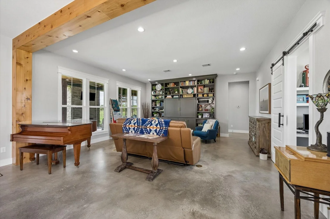 Photo of 2610 County Road 163