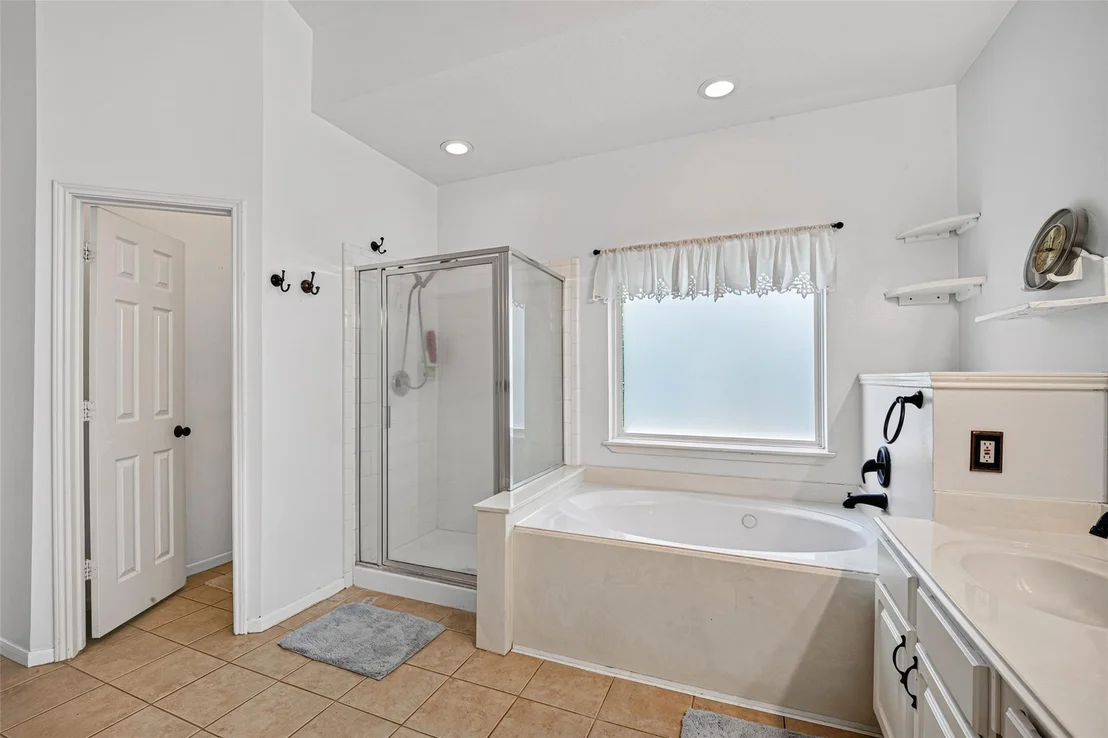 Photo of 7230 Oak Walk Drive