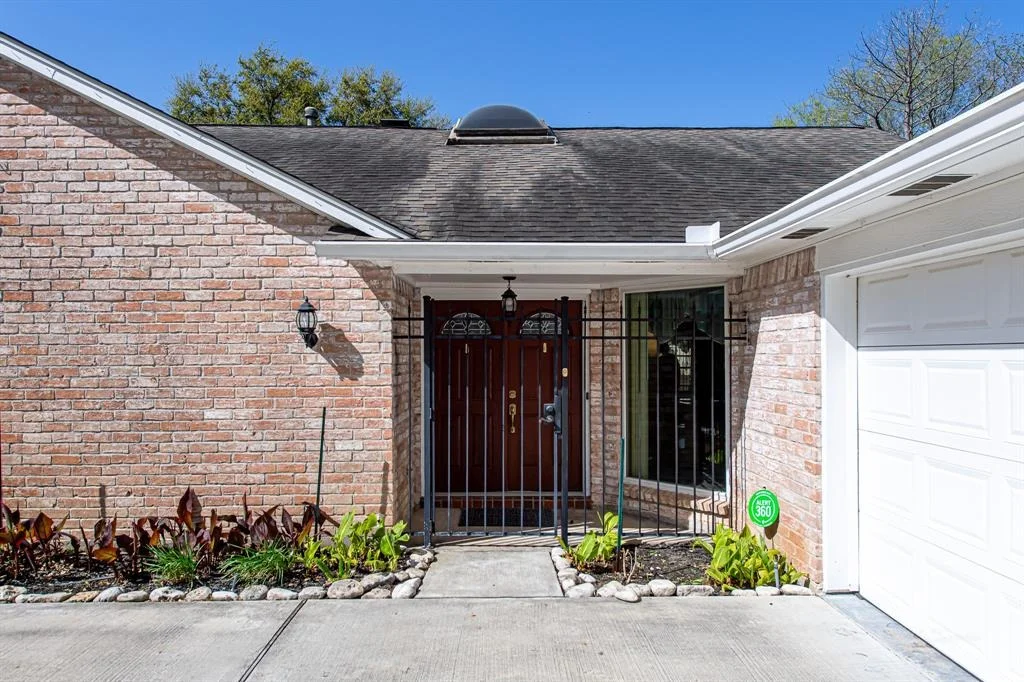 Photo of 15418 El Padre Drive