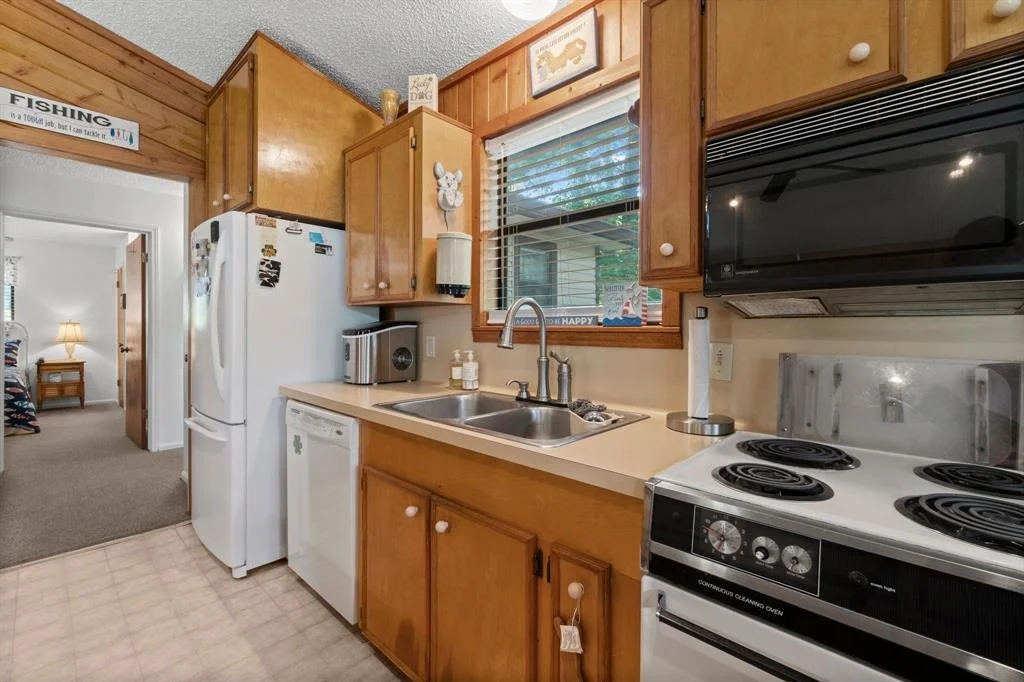 Photo of 31 N Lakeview Drive