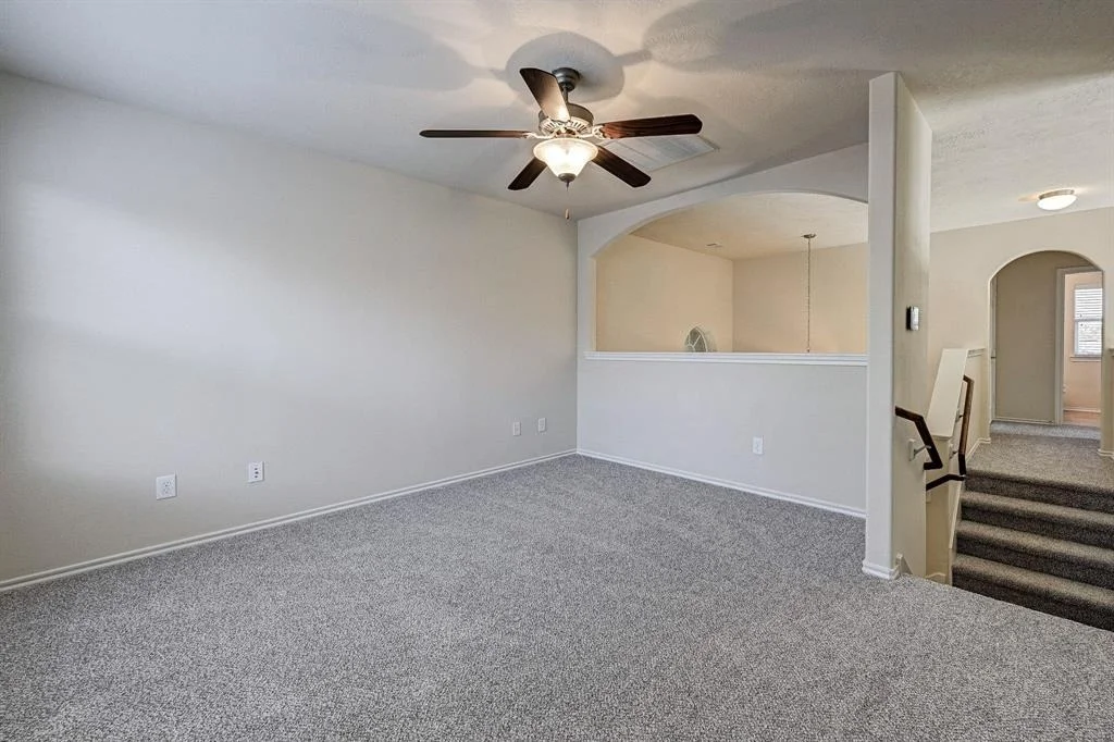 Photo of 25039 Lenora Drive