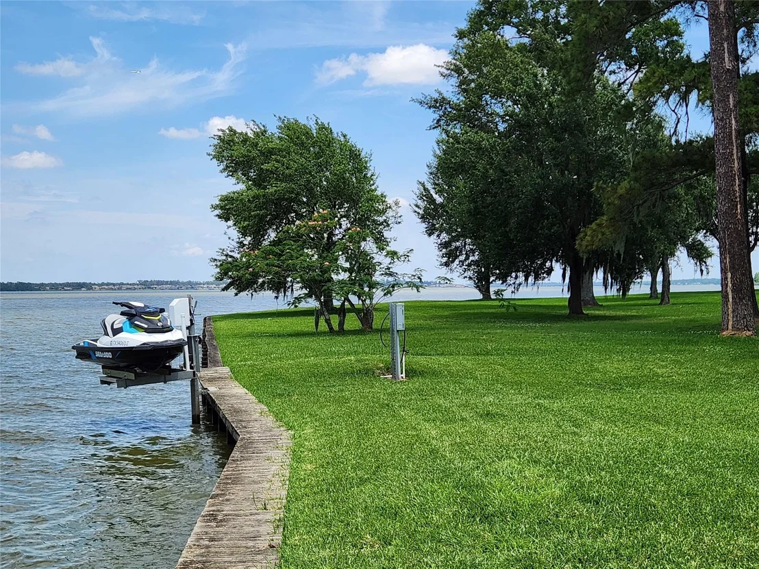 Photo of 3739 Shore Shadows Drive