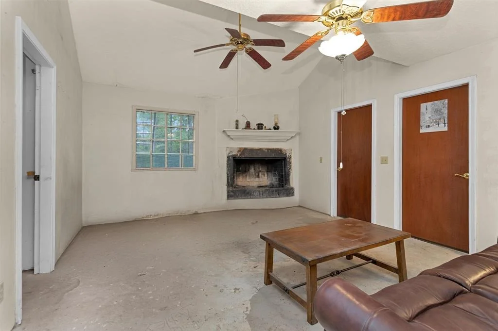 Photo of 15395 Sharon Lane