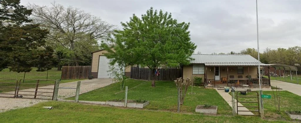 Photo of 302 Oak Hill Drive