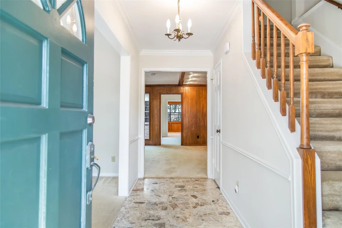 Photo of 2023 Forest Manor Drive