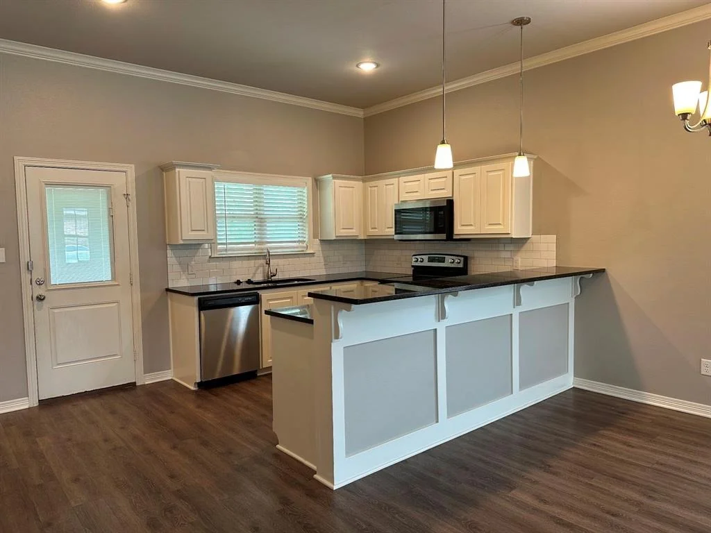 Photo of 2911 Meadow Brook Trail