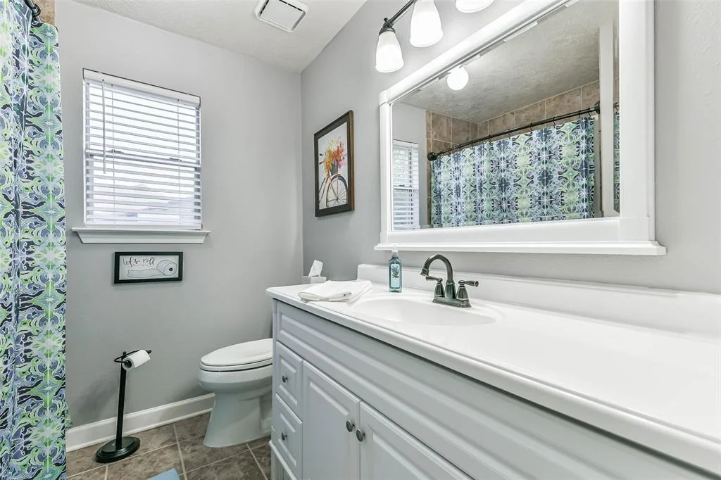 Photo of 4102 Lakepointe Forest Drive