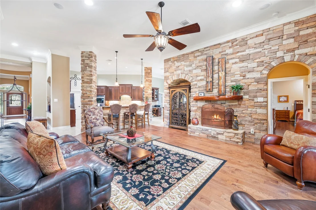 Photo of 32707 Westminster Drive