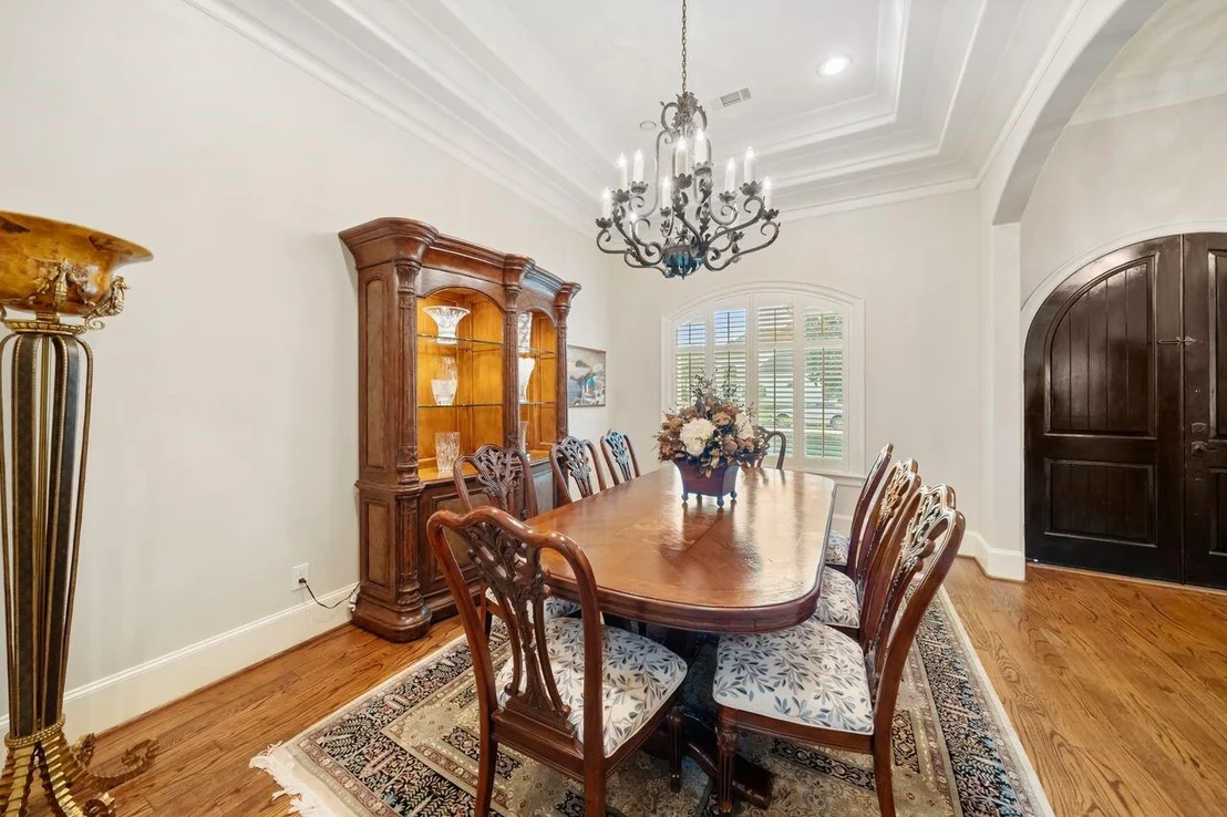 Photo of 1226 Chippendale Road