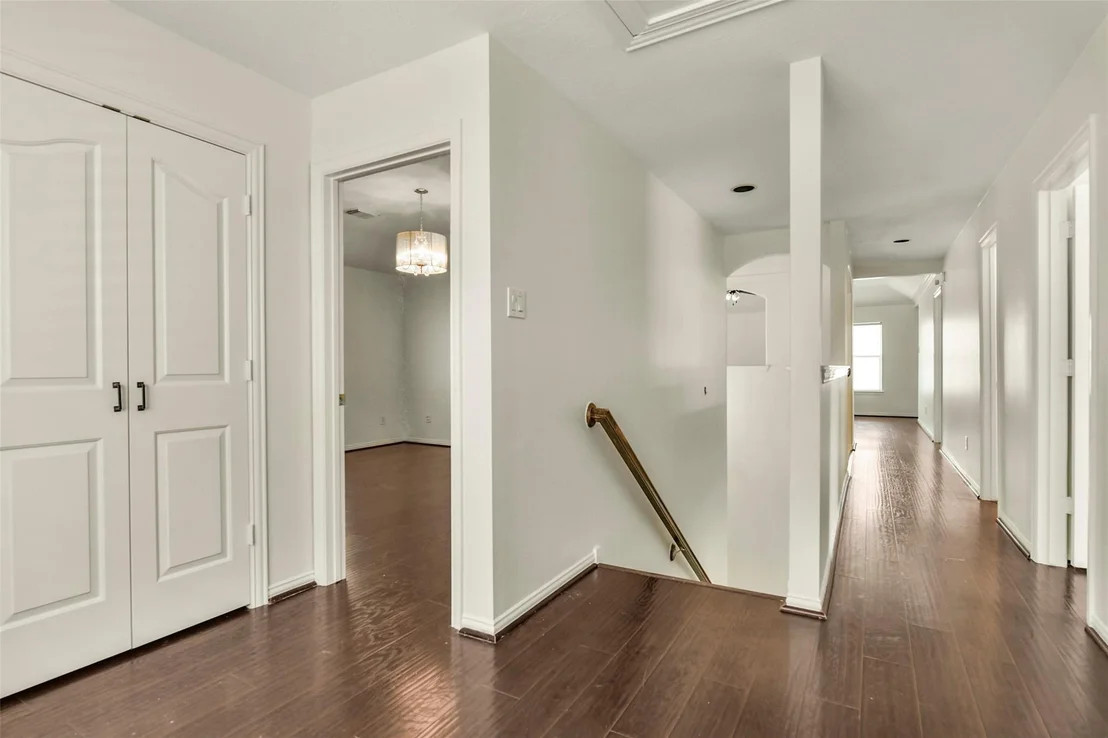 Photo of 2806 Capecrest Drive