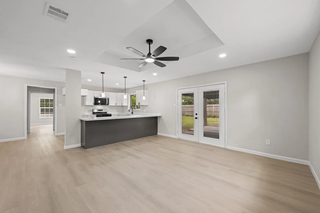Photo of 523 Lazy Lane