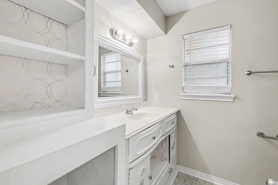 Photo of 107 Carriage Lane