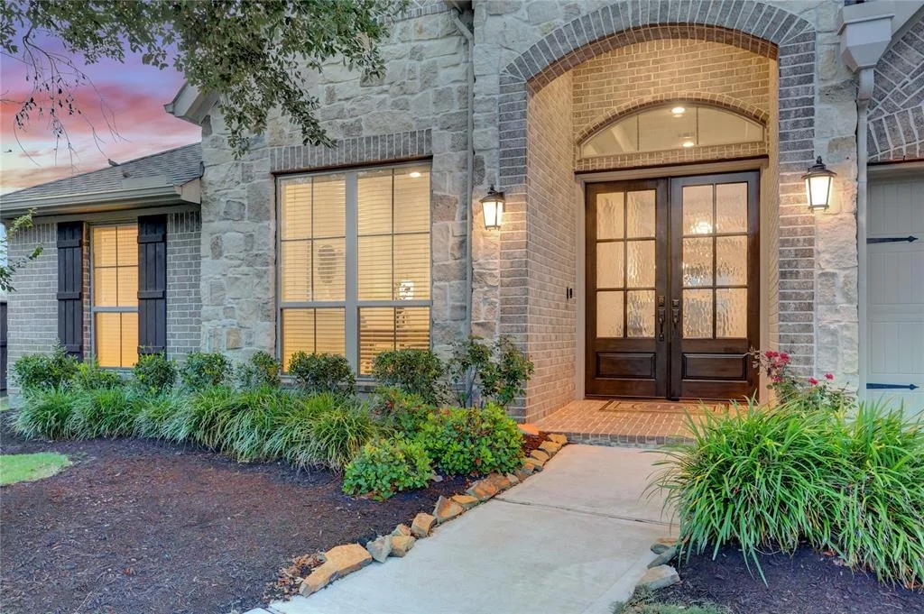 Photo of 10302 Terra Street