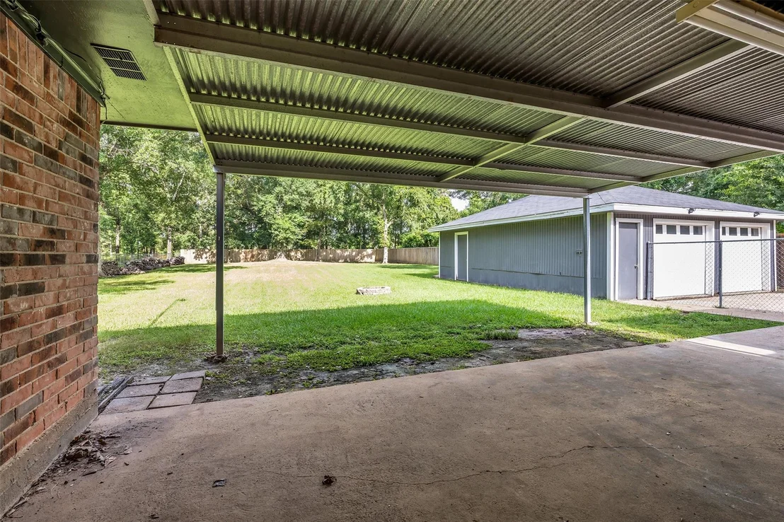 Photo of 20472 Lakeside Drive