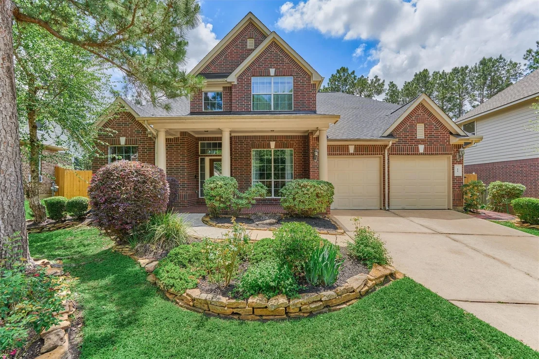 Photo of 11 N French Oaks Circle