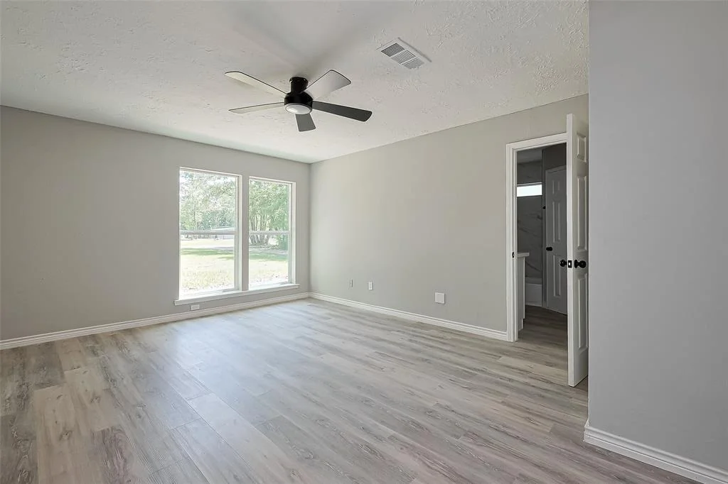 Photo of 23480 Mayer Road