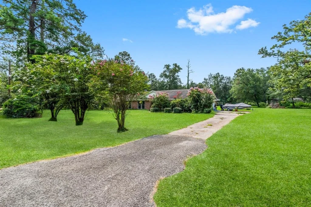 Photo of 16180 Pinewood Drive