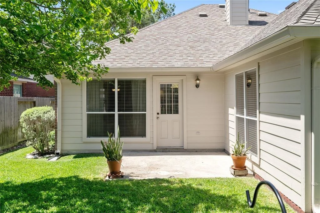 Photo of 20918 Clovermeadow