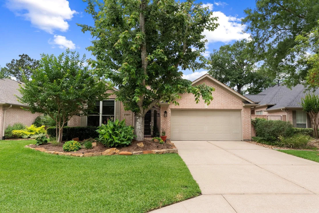 Photo of 23 S Manorcliff Place