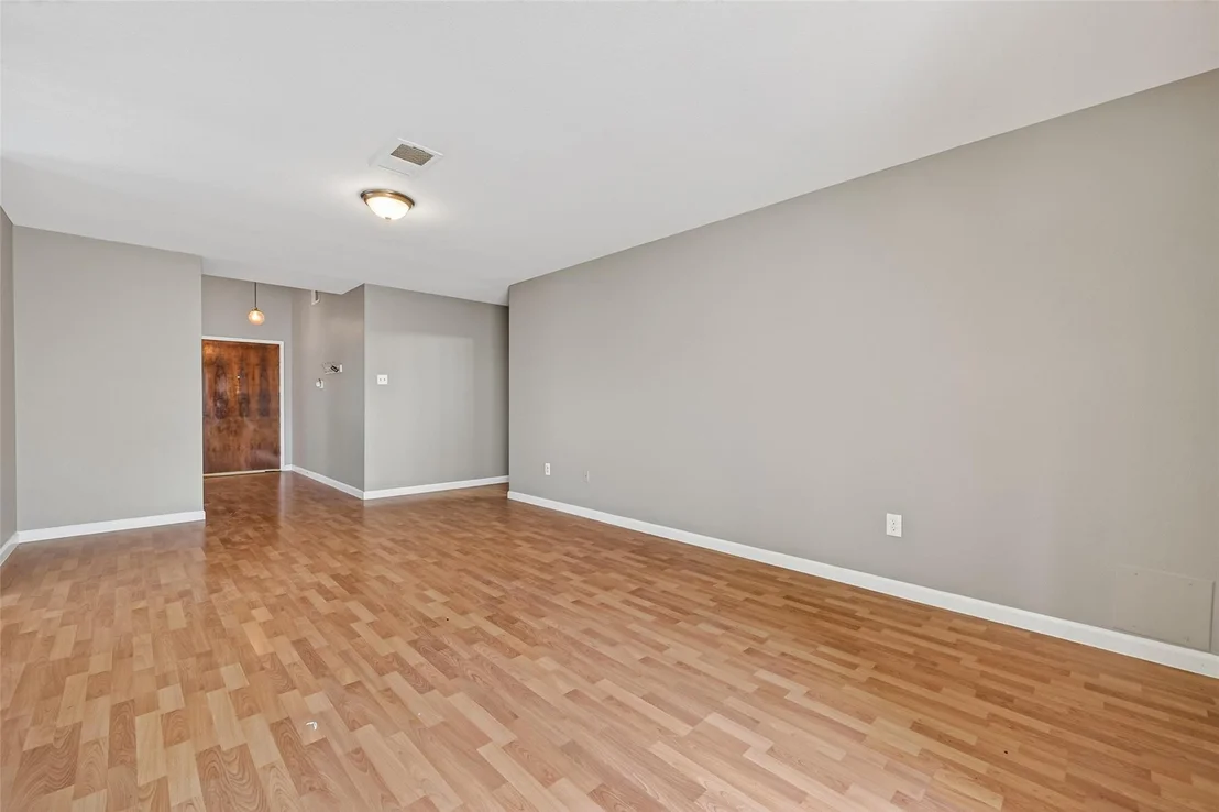 Photo of 2215 Fort Laramie Drive