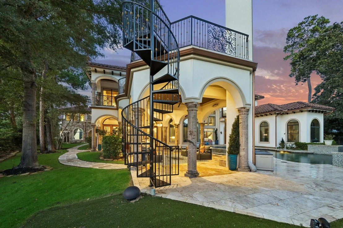 Photo of 6 N Fazio Way