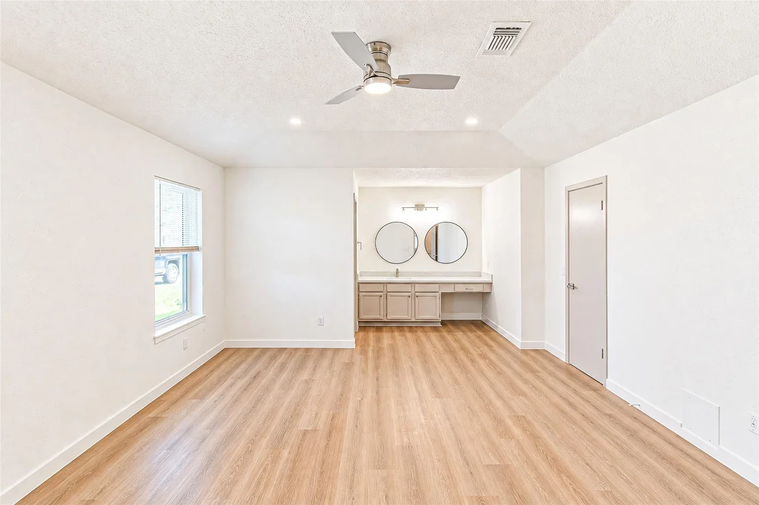 Photo of 18015 Brooknoll Drive