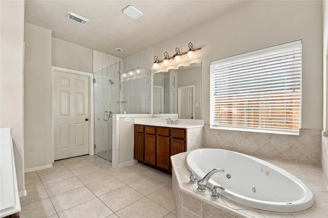 Photo of 8403 Glenn Elm Drive