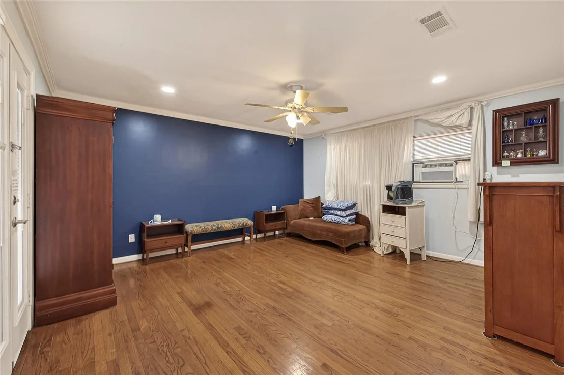Photo of 5326 Redstart Street