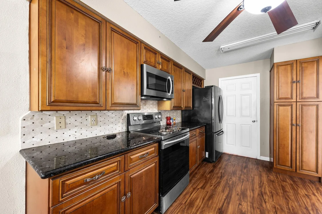 Photo of 7442 County Road 42
