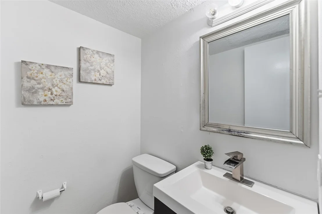 Photo of 4927 Glendower Drive